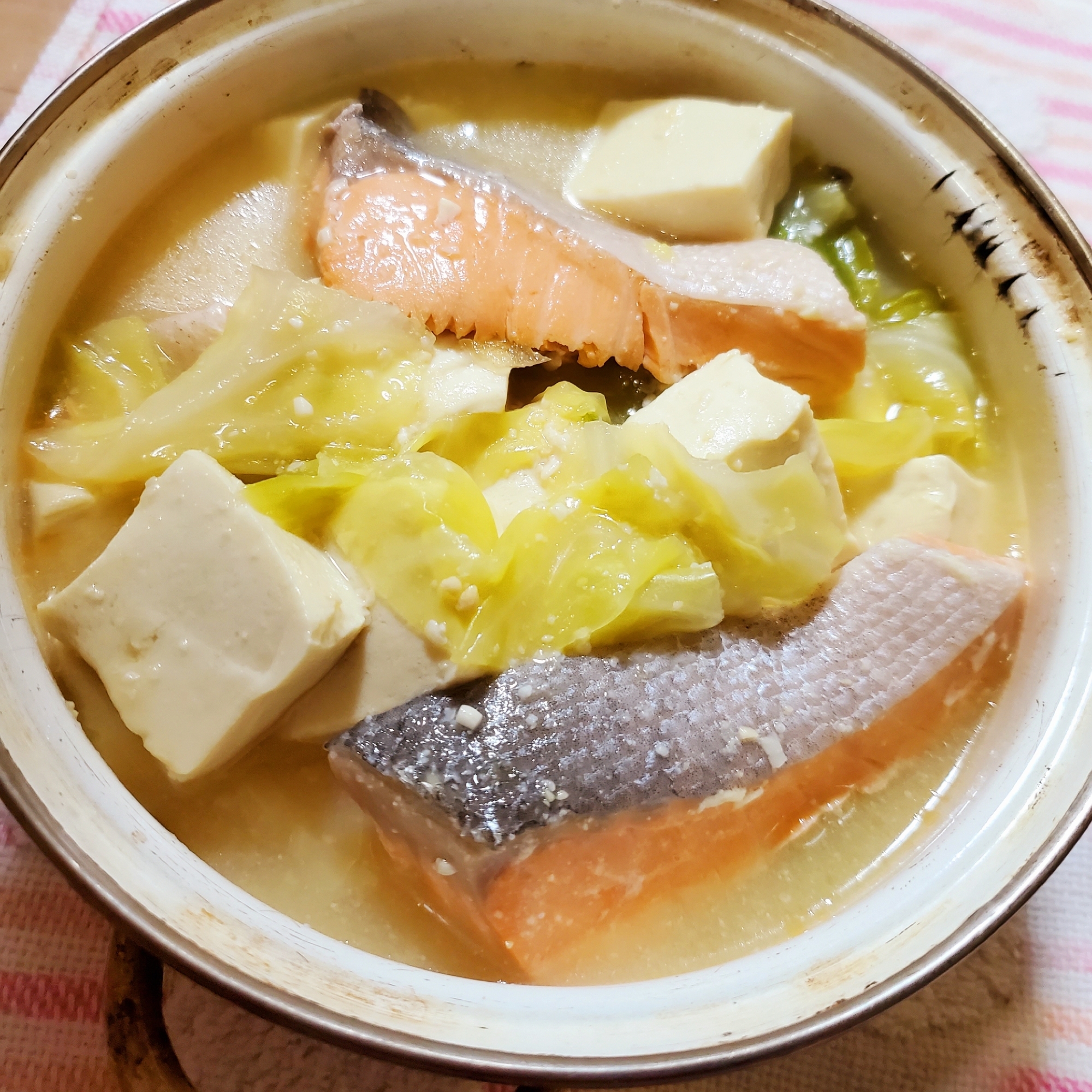 鮭と豆腐のちゃんちゃん風煮