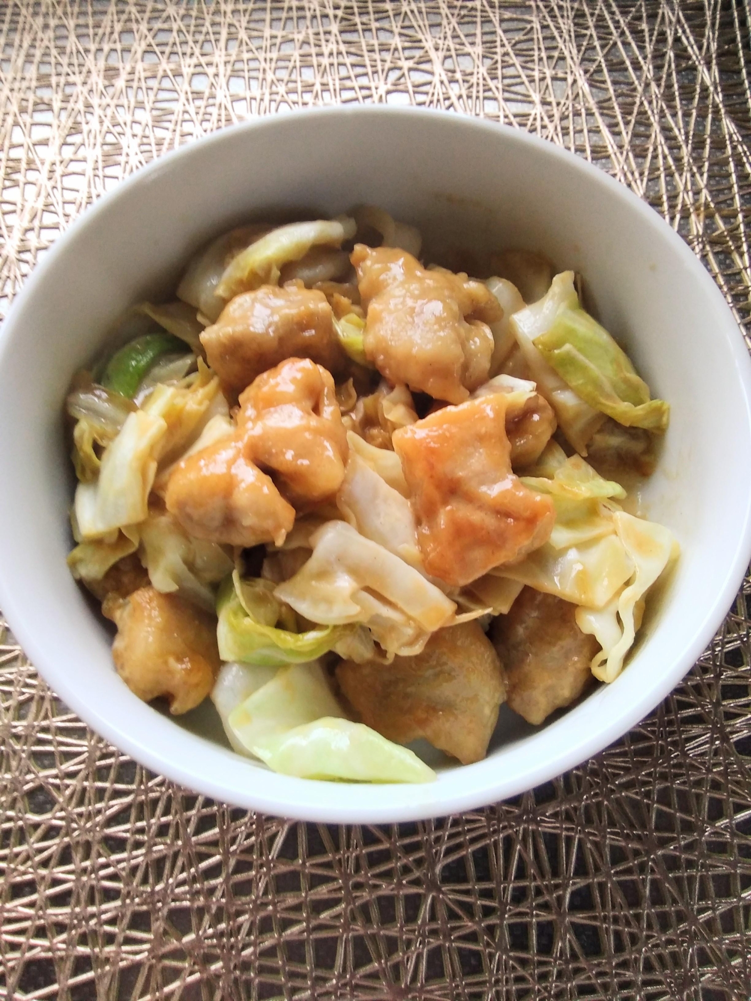 鶏肉とキャベツのオイマヨ炒め