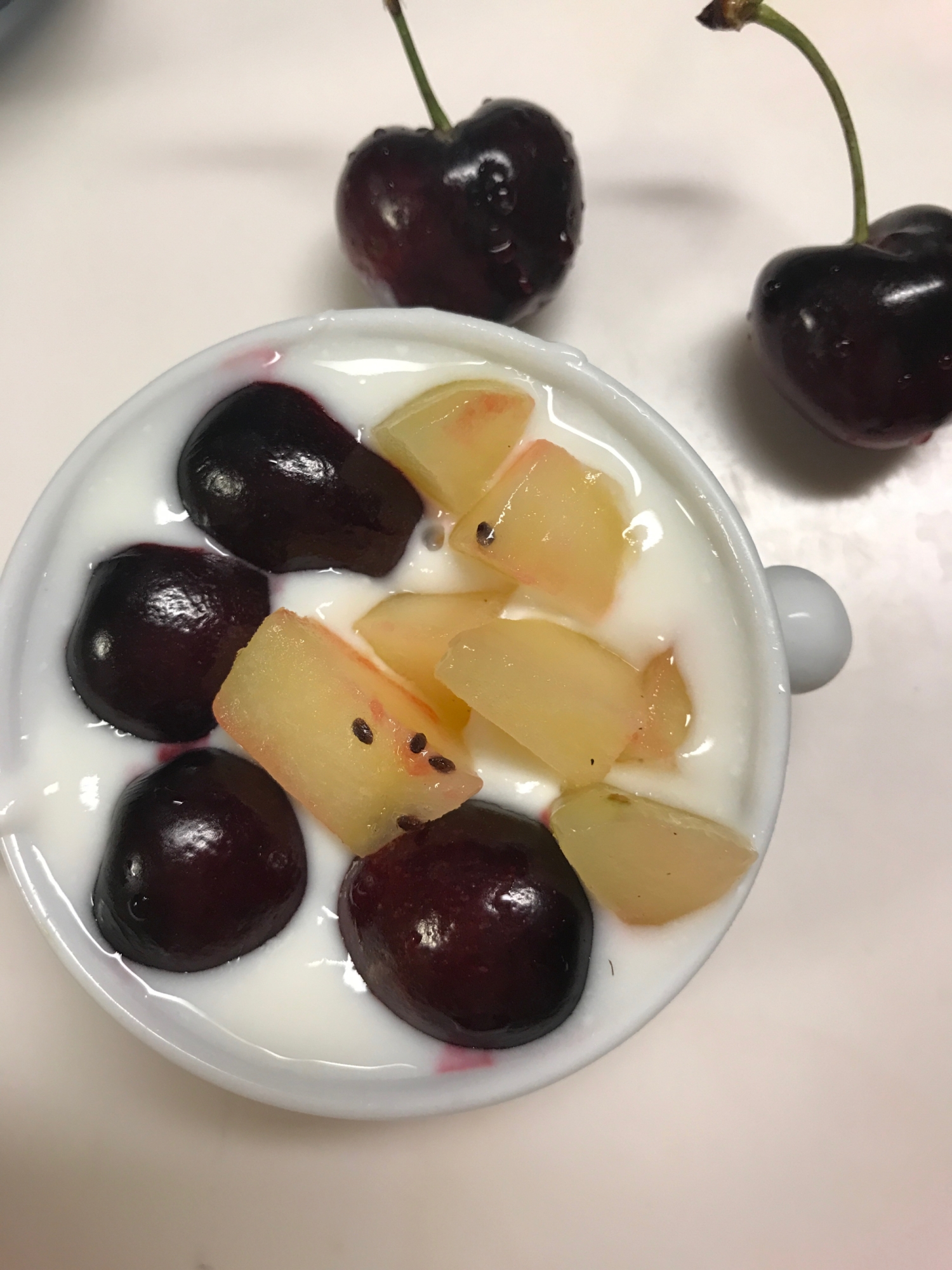 アメリカンチェリーとキウイのフルーツヨーグルト レシピ 作り方 By 休止中 楽天レシピ アメリカンチェリーとキウイのフルーツヨーグルト レシピ 作り方 By 休止中 楽天レシピ