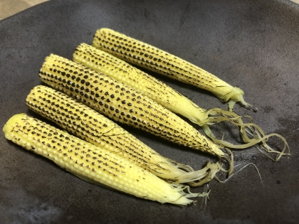 グリルで焼いた後、バーナーで軽く炙りました！初めて食べましたが、美味！