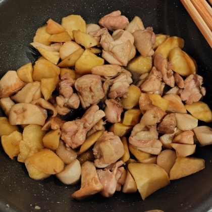 ボリュームおかず☆鶏肉とさつまいもの照り焼き
