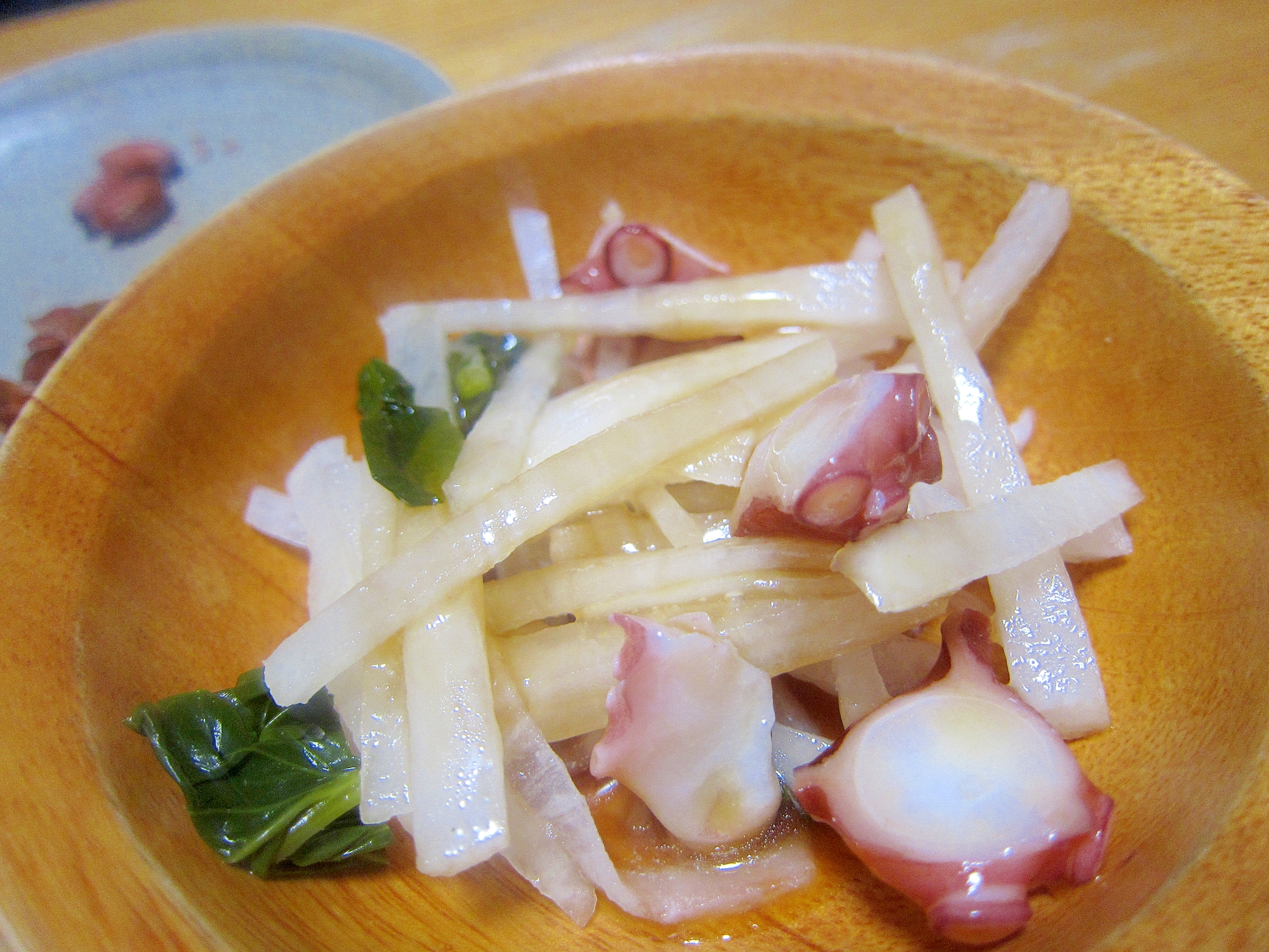 蛸と大根と青梗菜魚介旨みドレッシングサラダ