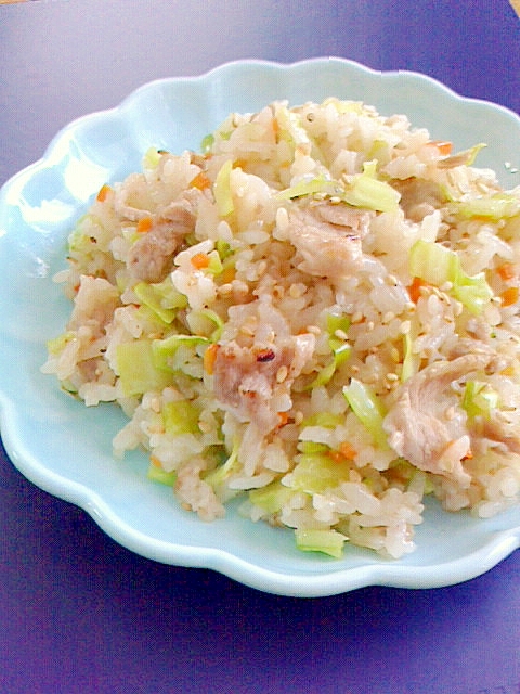 【うま塩】簡単味付け♪豚キャベ炒飯