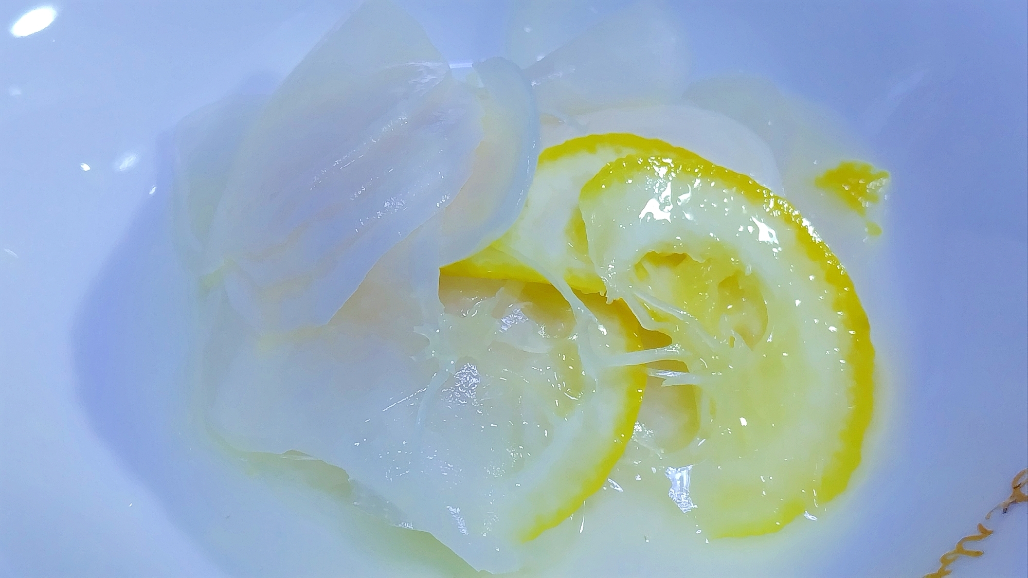 蕪の檸檬入り甘酢漬け