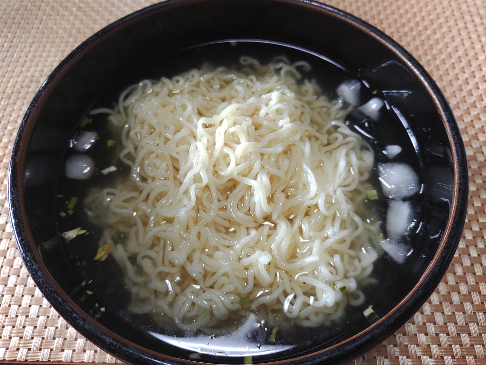 冷やしインスタントラーメン