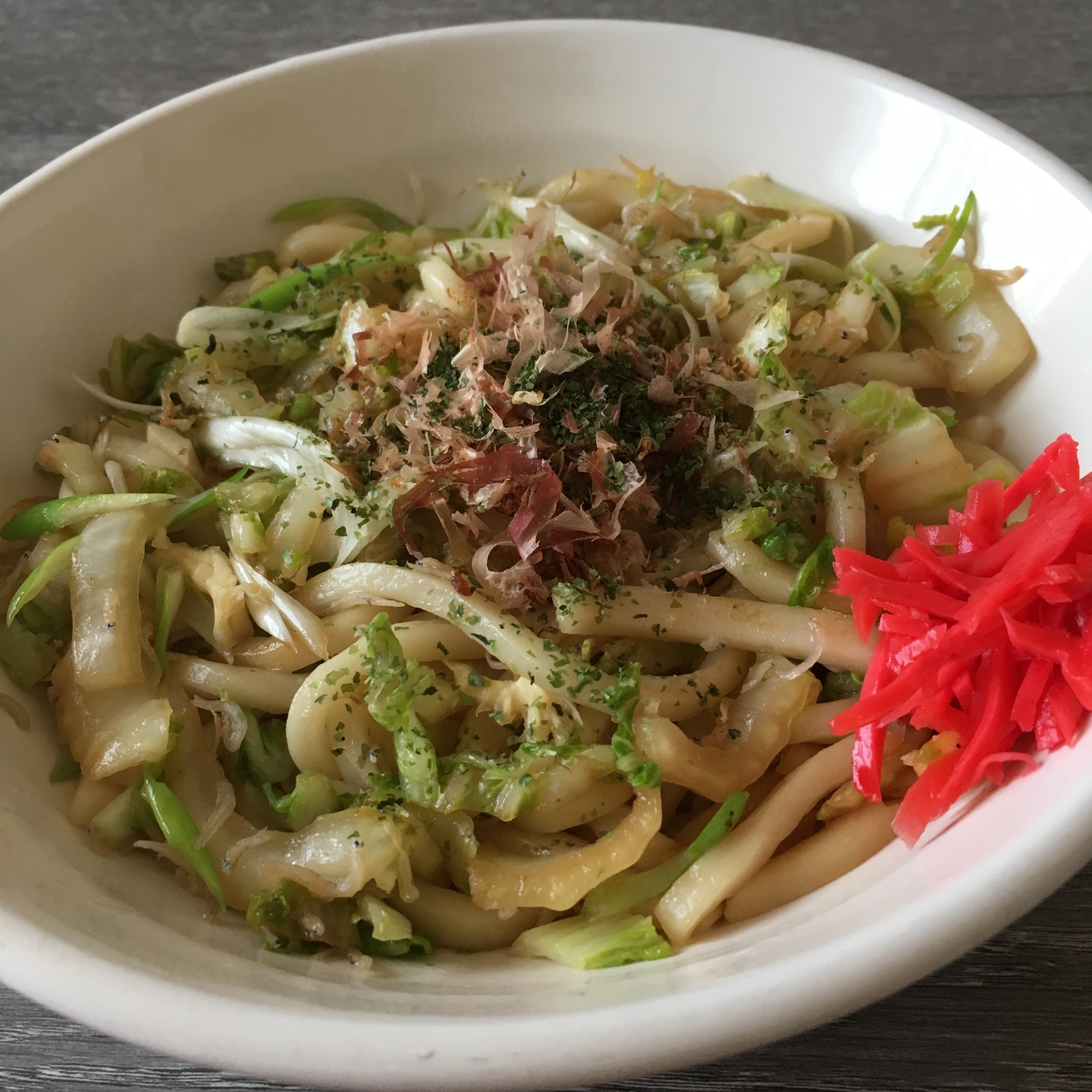 白菜とじゃこの焼うどん♪