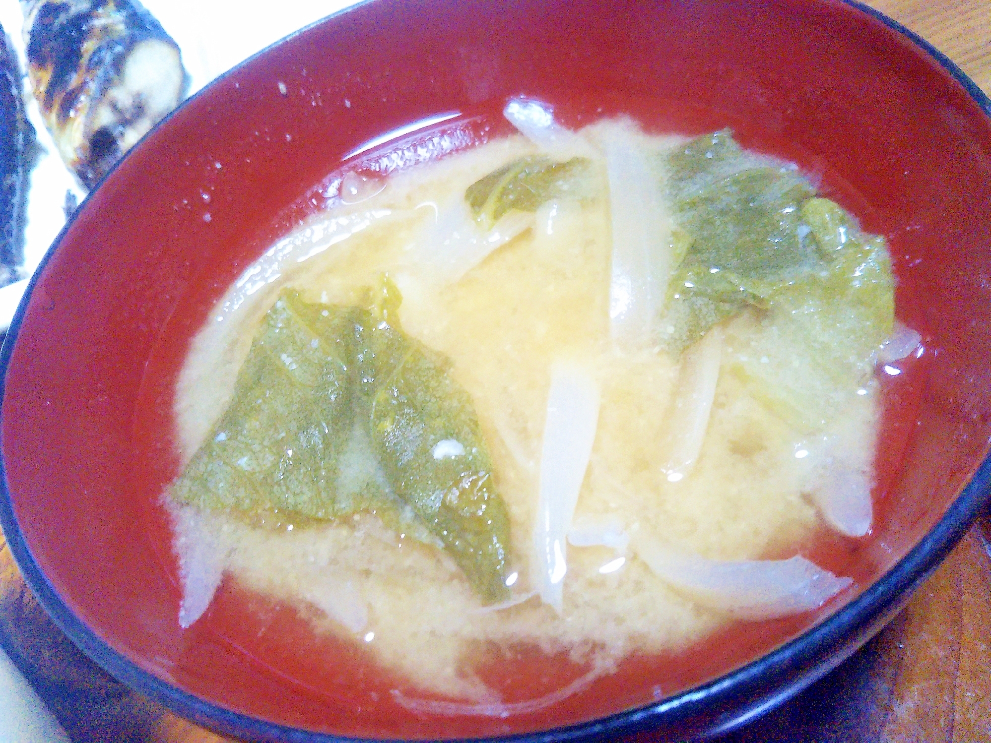 玉葱&サニーレタスの味噌汁