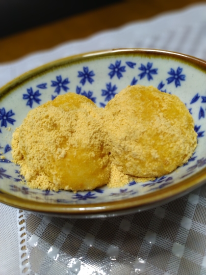 よもぎ黄粉の牡丹餅（おはぎ）