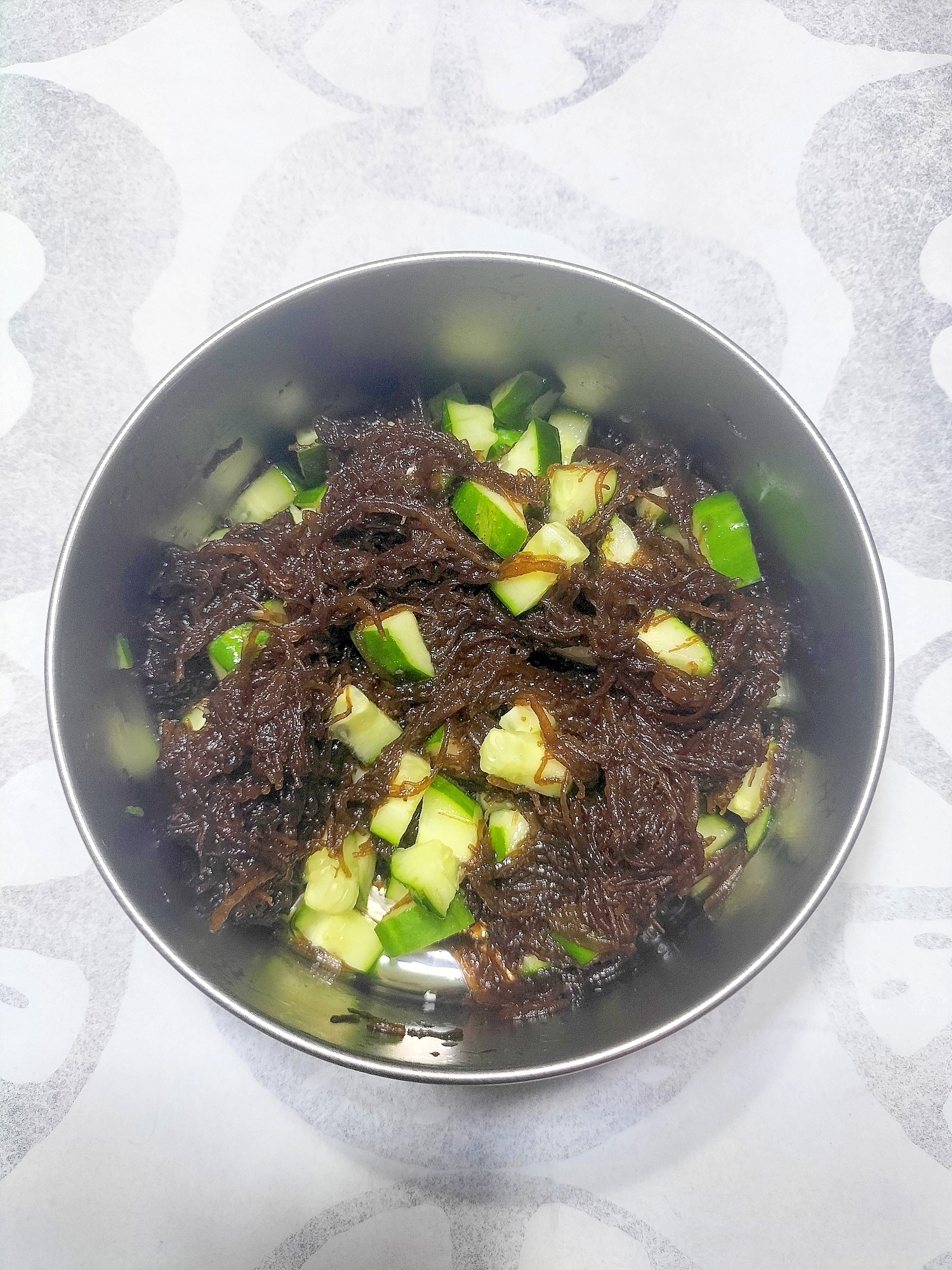 胡瓜ともずくの和え物