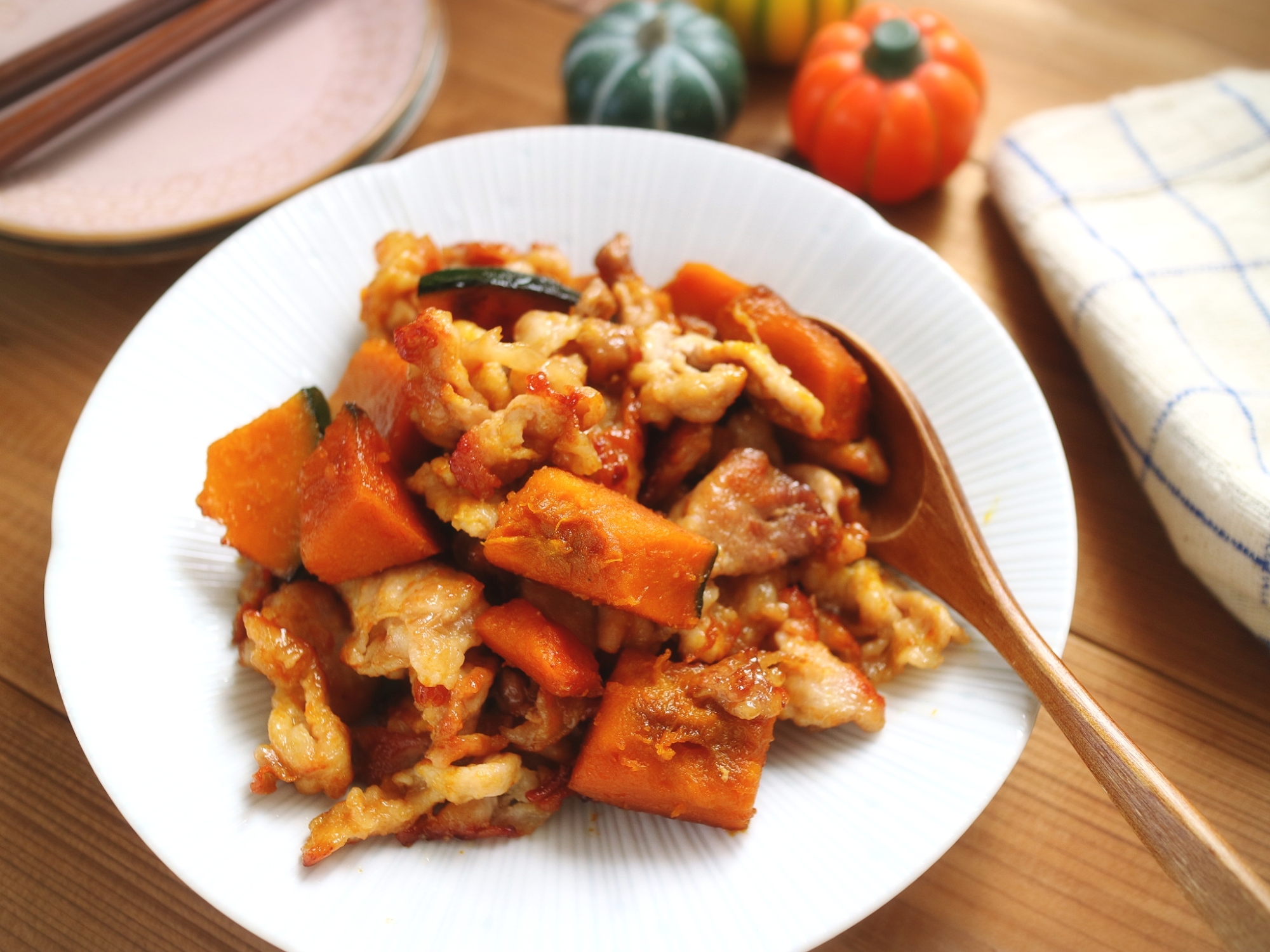 甘じょっぱいがくせになる!かぼちゃと豚肉の甘辛炒め