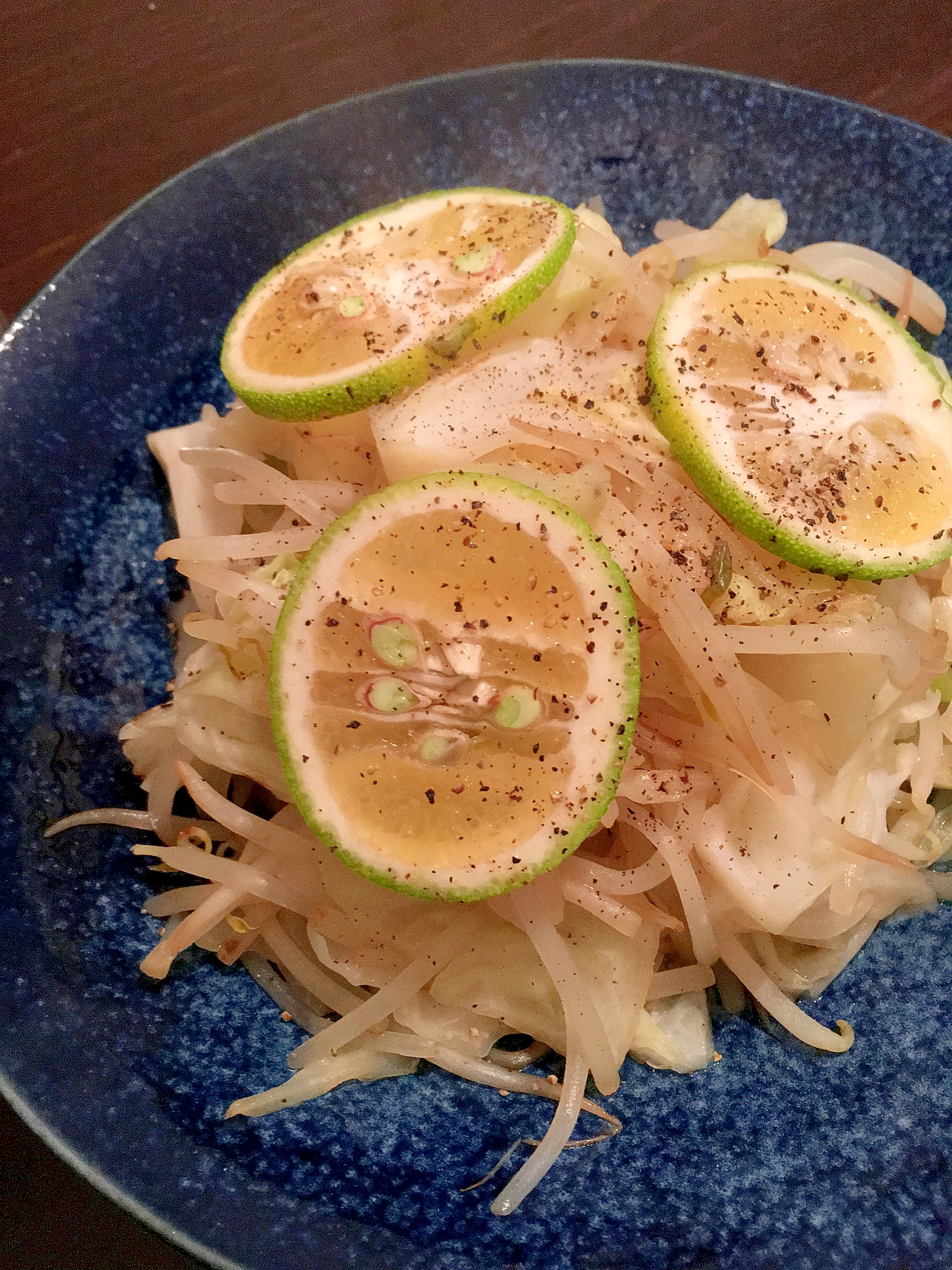 もやしとキャベツのカボス風味♩