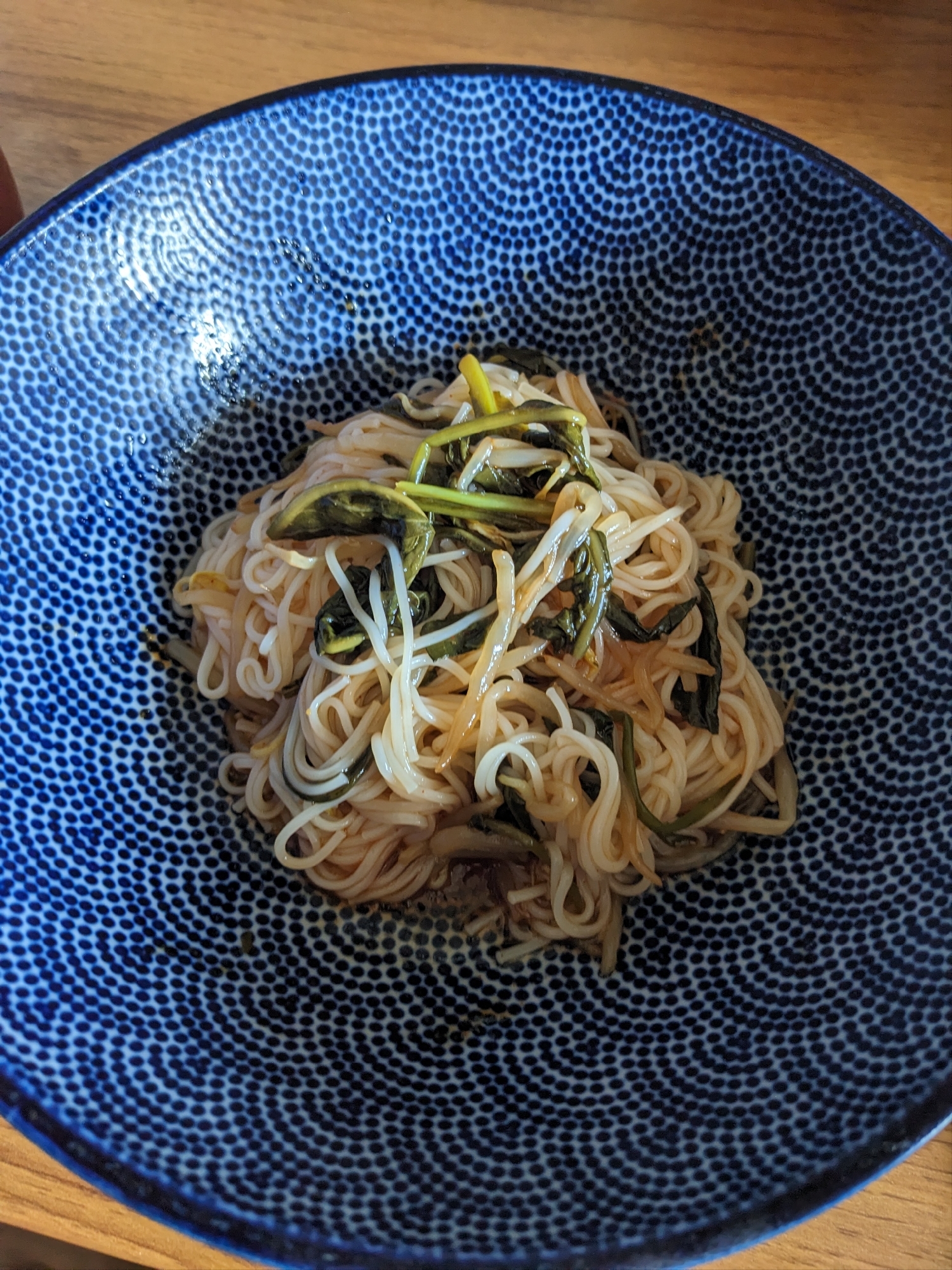 空芯菜ともやしのピリ辛味噌そうめん