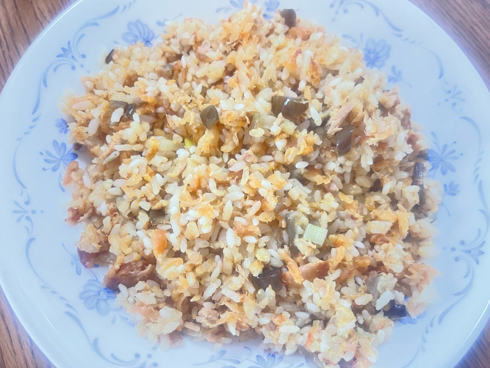 なすのぬか漬けとチキンラーメンのチャーハン