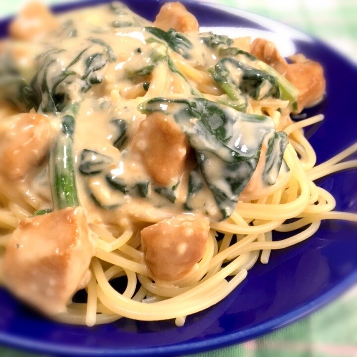 ほうれん草と照り焼きチキンのクリームパスタ レシピ 作り方 By みゎん 楽天レシピ