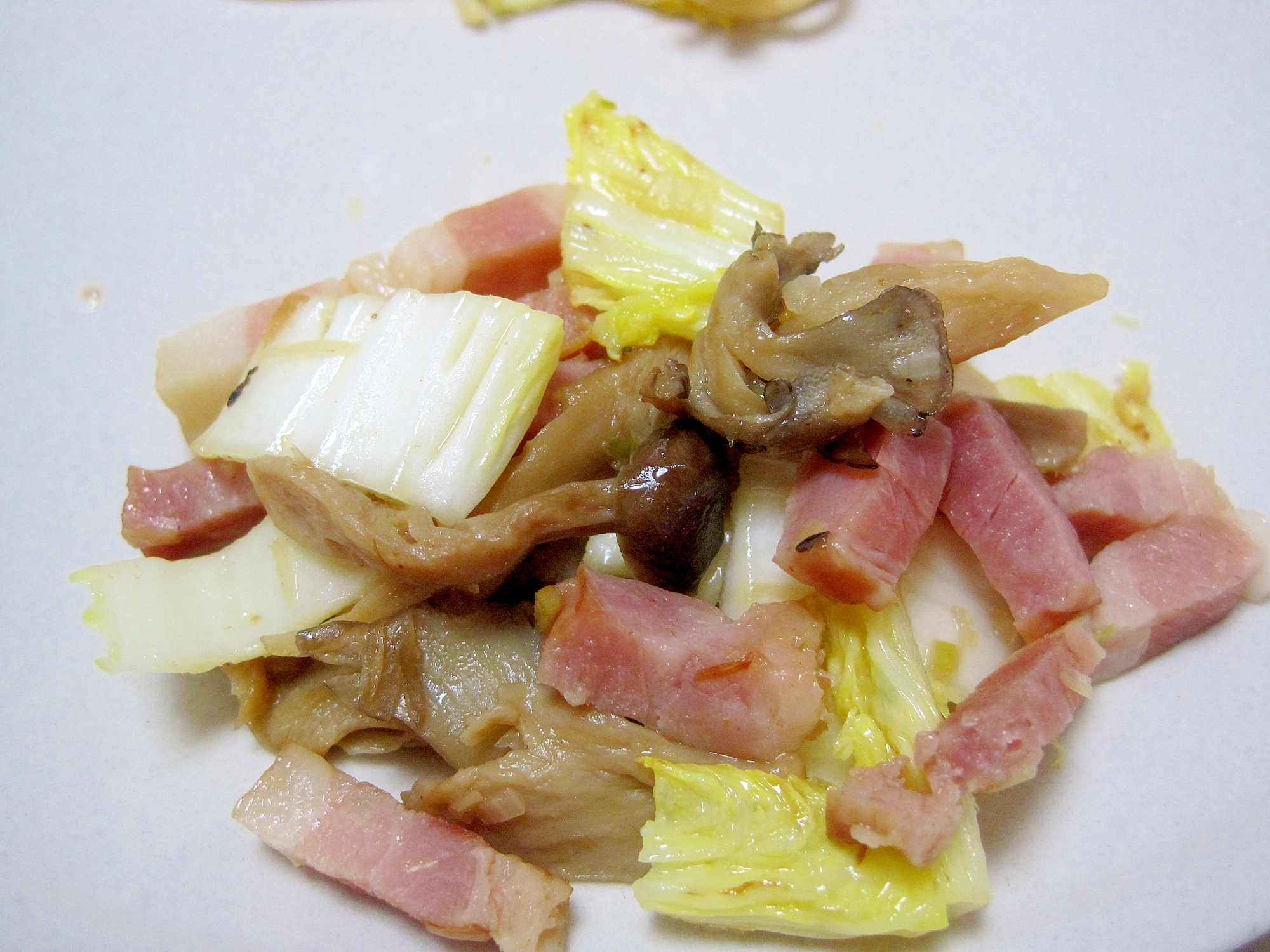 白菜とベーコン まいたけの炒め物 レシピ 作り方 By Yukkiy8 楽天レシピ 白菜とベーコン まいたけの炒め物 レシピ 作り方 By Yukkiy8 楽天レシピ