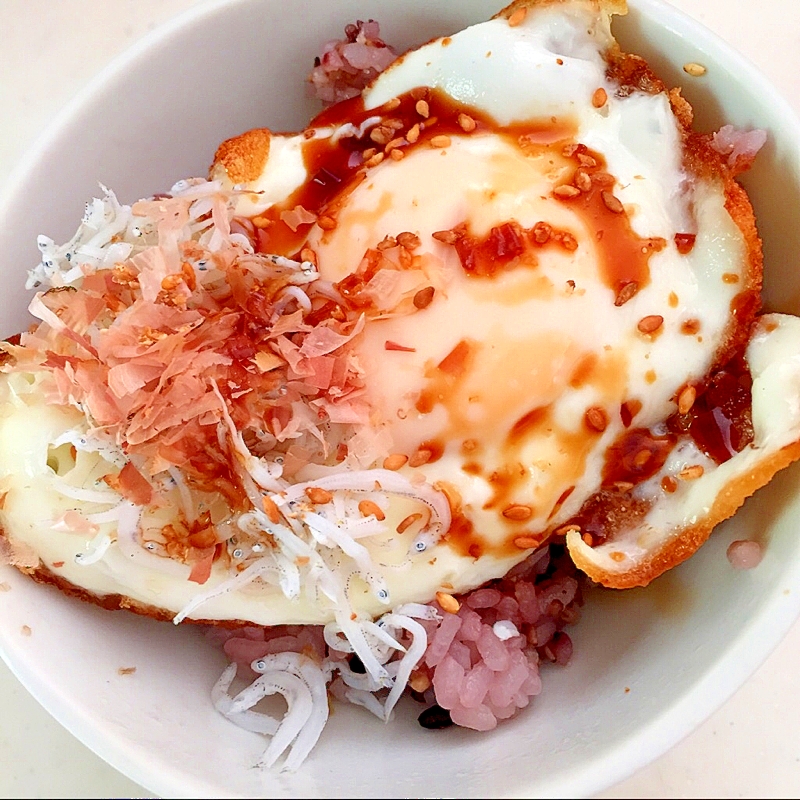 しらすと目玉焼きの丼☆