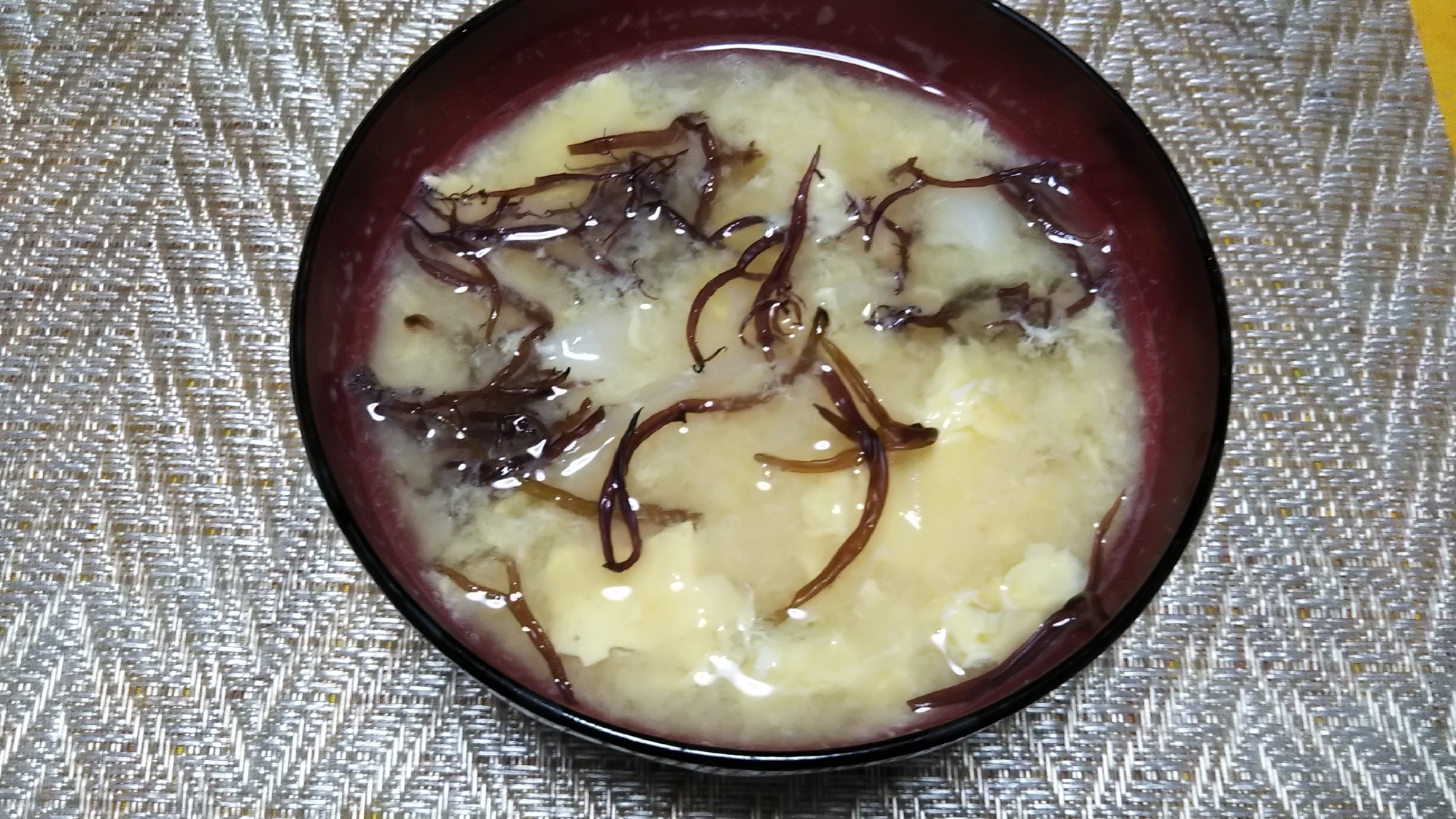 布海苔入り新玉ねぎとかき玉味噌汁☆