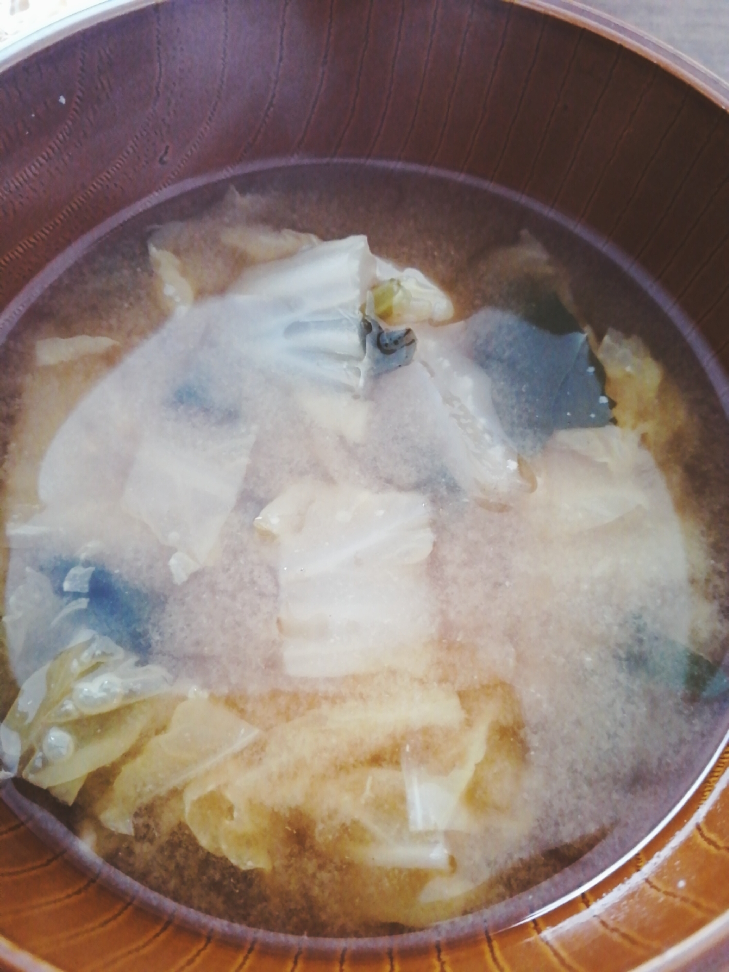 白菜わかめ菊芋の味噌汁