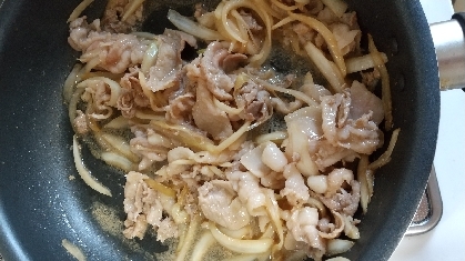 簡単！！今日は、豚バラ肉の生姜焼きです(^^)