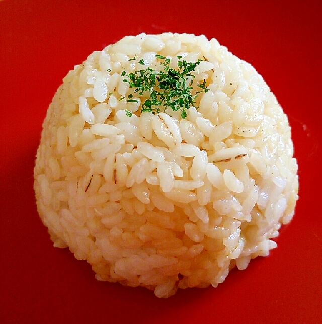 お肉料理に❀押し麦入りガーリックバター醤油ライス