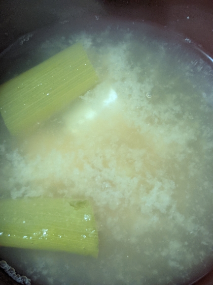 木綿豆腐とねぎの味噌汁
