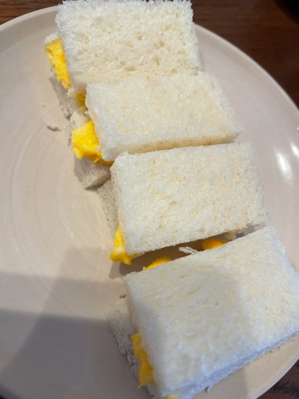 子どもの朝ごはんに♡
ゆでたまごで作るサンドイッチよりもおいしいと言っていました！