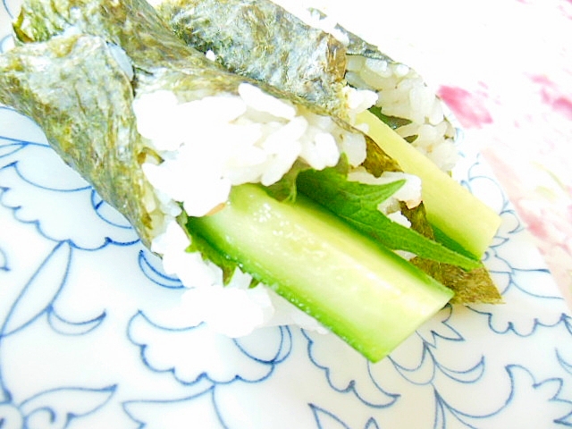 ツナ缶汁ｄｅ❤胡瓜と大葉の手巻き寿司❤
