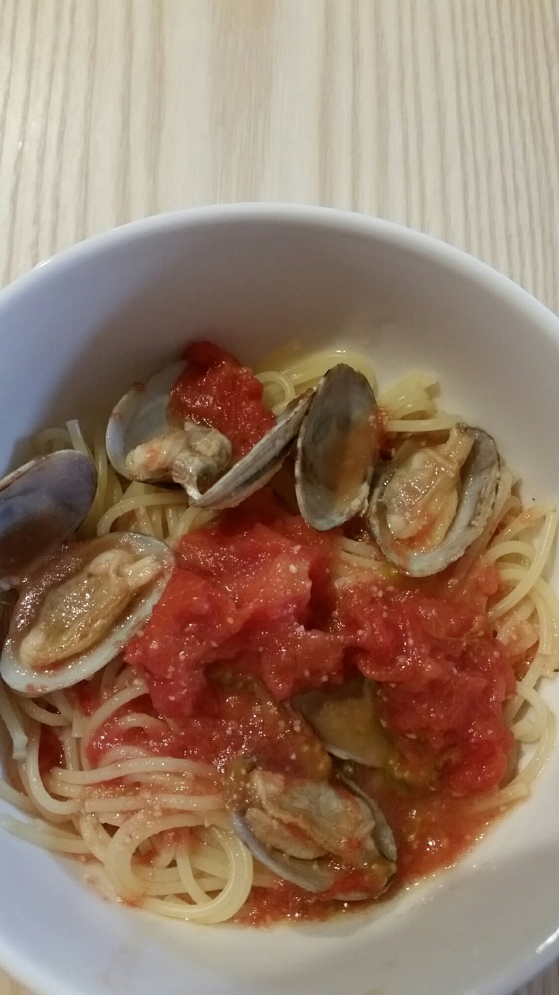 あさりとトマトのパスタ