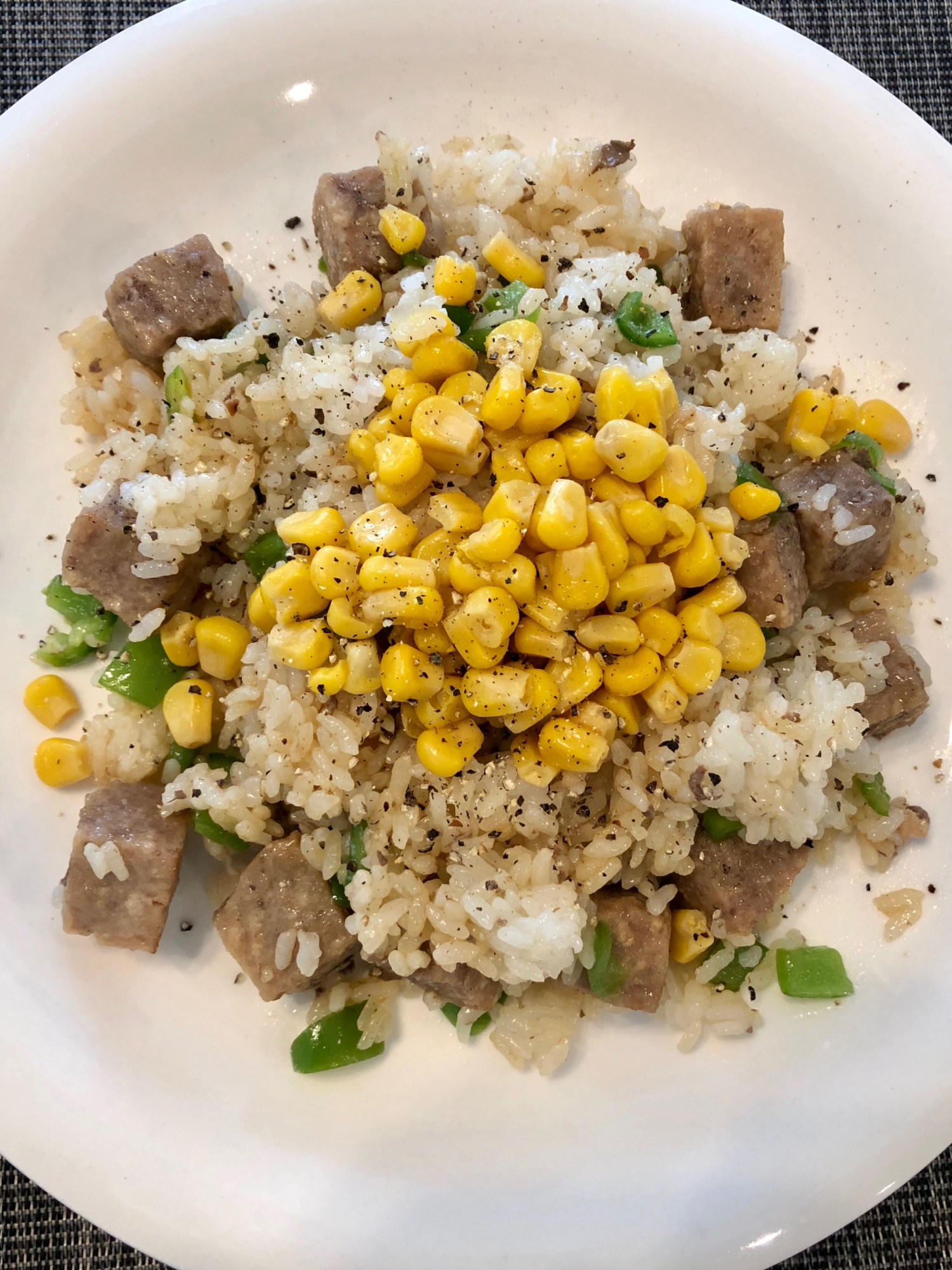 ペッパーランチ風?サイコロステーキで炒めライス