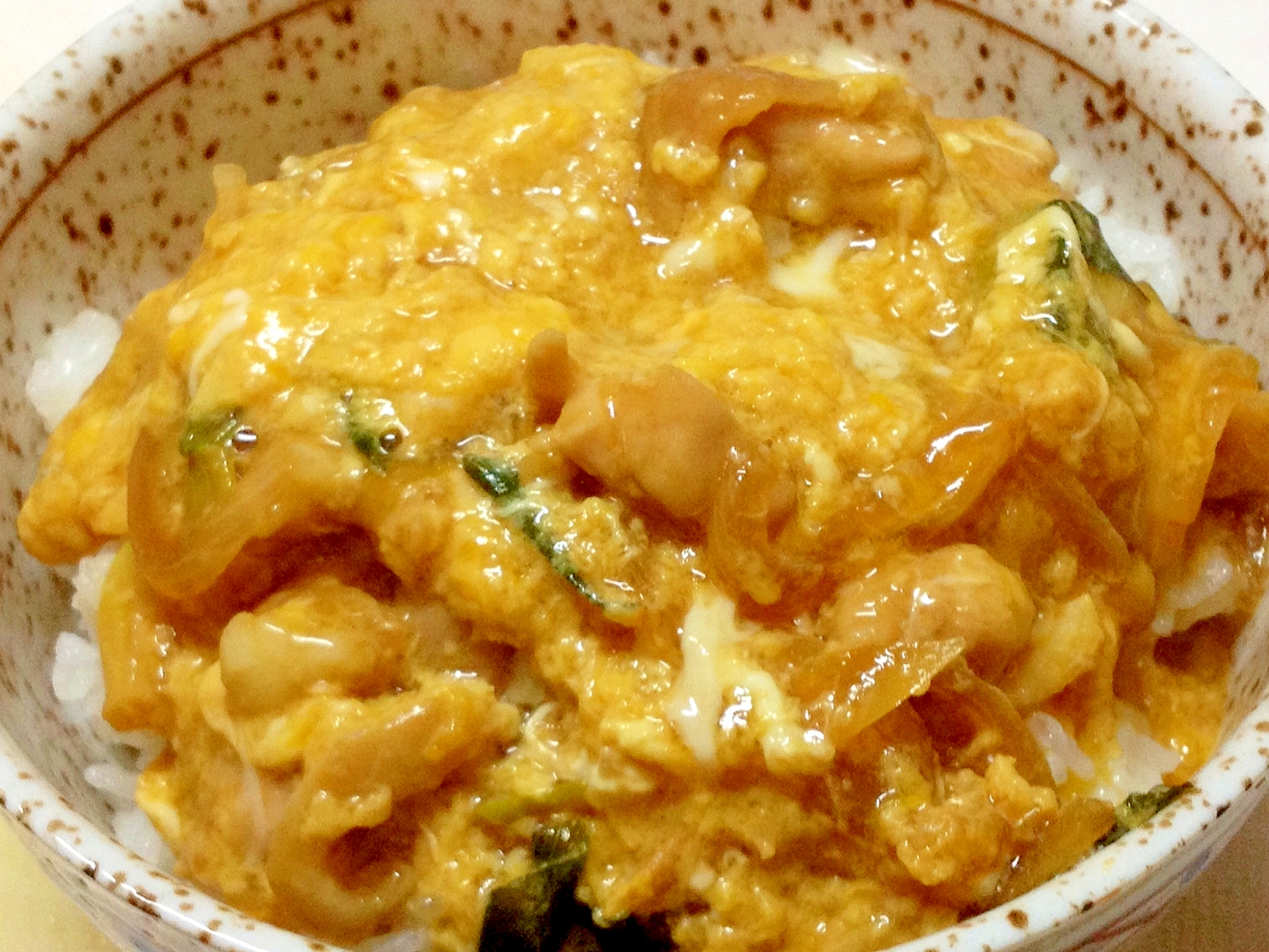 めんつゆで簡単！子どもが大好きふんわり卵の親子丼