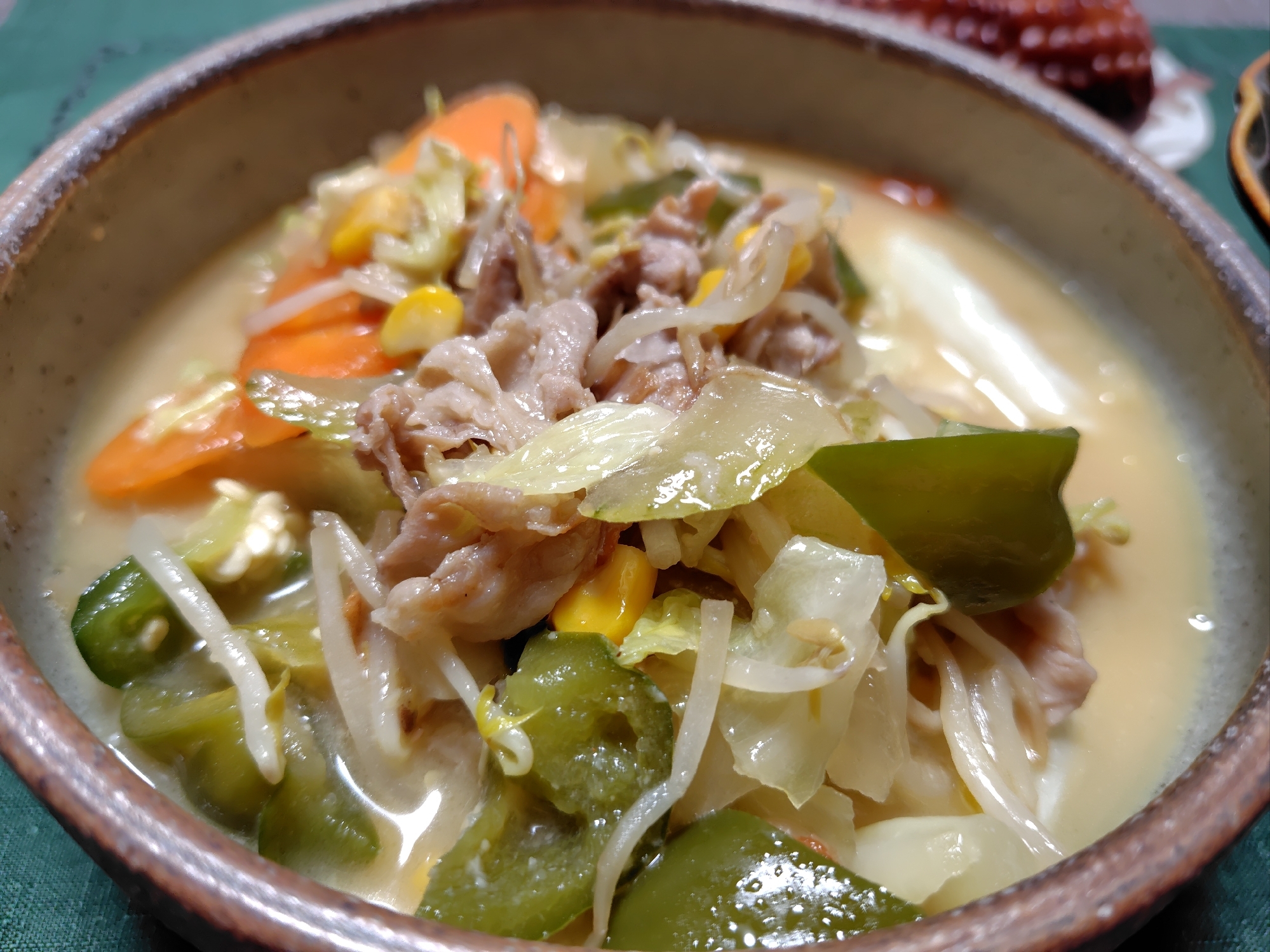 甘い味噌ダレで炒める野菜が美味豚野菜味噌バター焼き