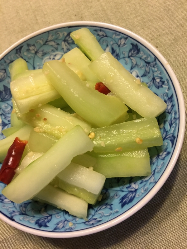 大きなきゅうりの簡単炒め レシピ 作り方 By かおチュワン 楽天レシピ