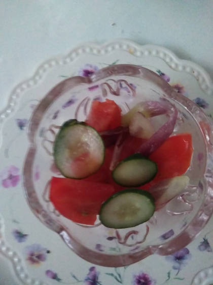 和えるだけ♡トマトときゅうりのみょうが塩昆布サラダ