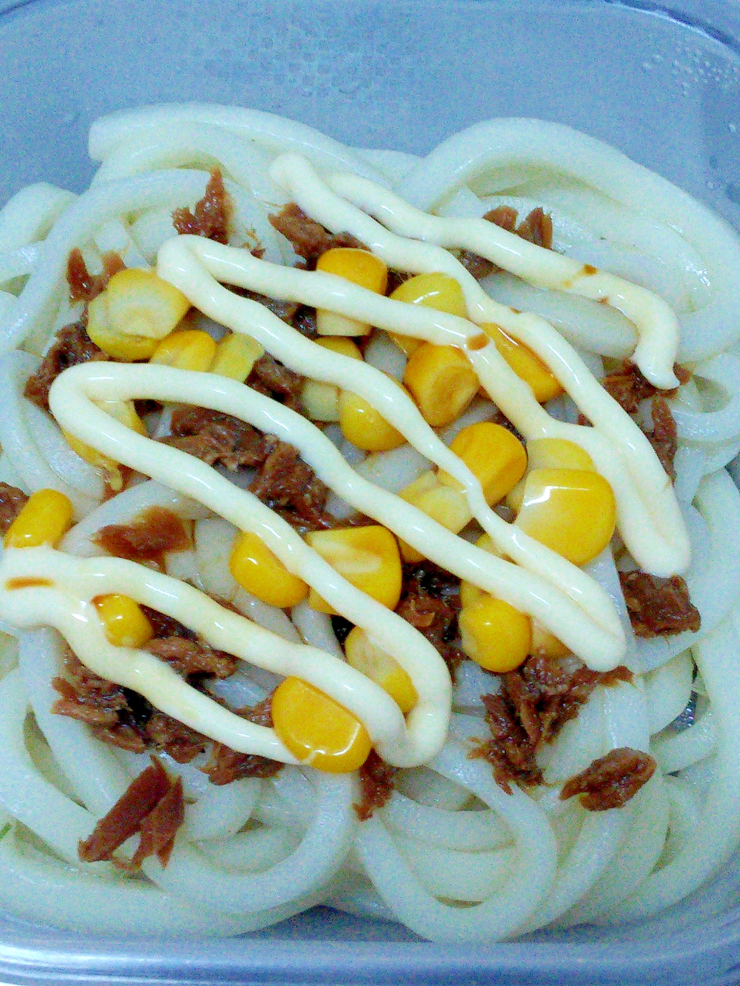 簡単★はごろも煮とコーンとマヨネーズの混ぜうどん