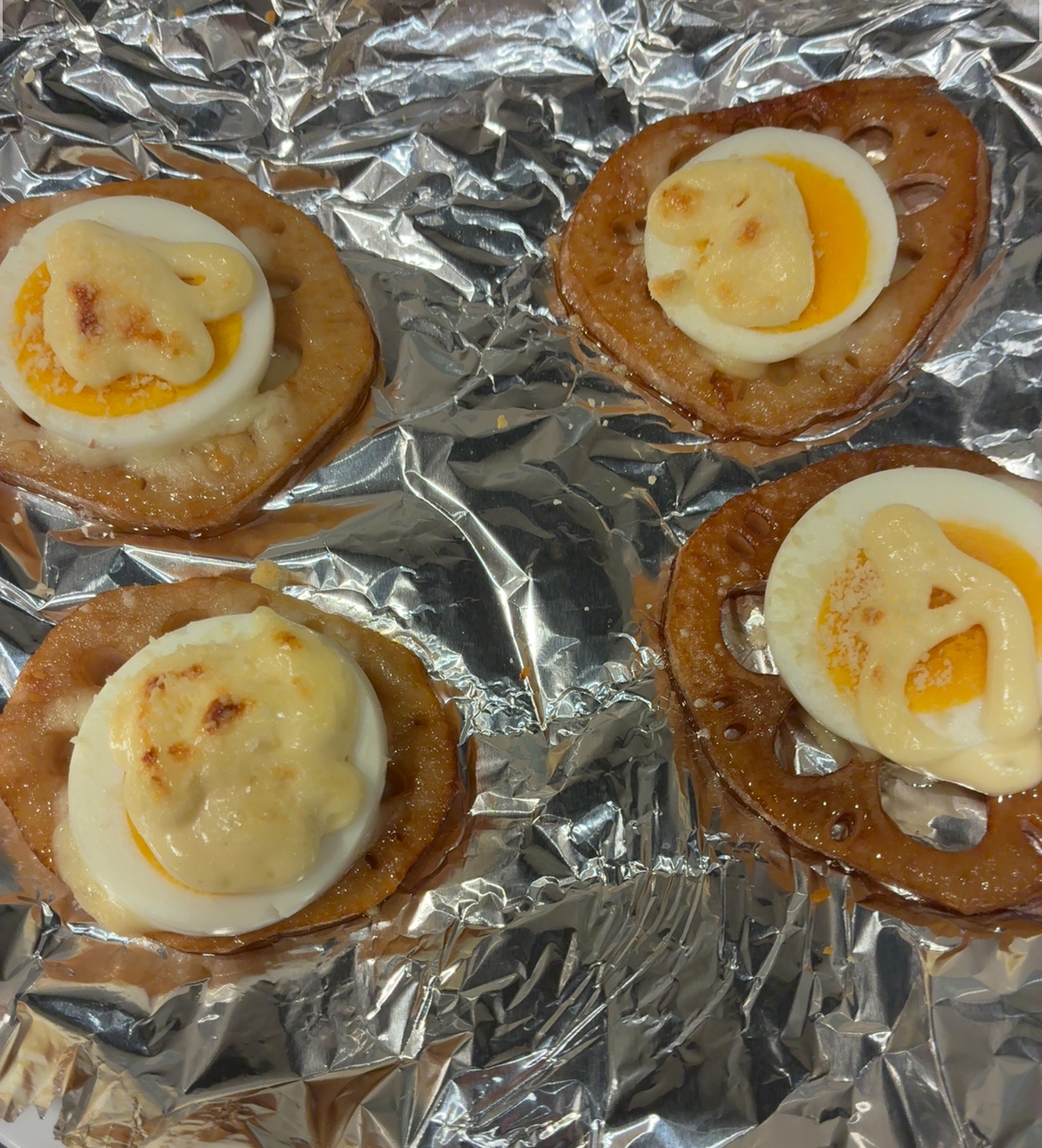 チーズ卵のせレンコン焼き。No.1153