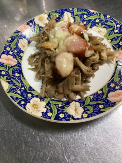 おつまみにᕷ*舞茸とウインナーのチーズ焼きꕤ୭*