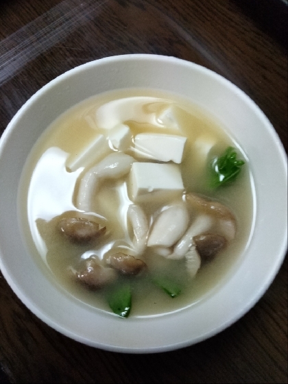 簡単きのこの味噌汁