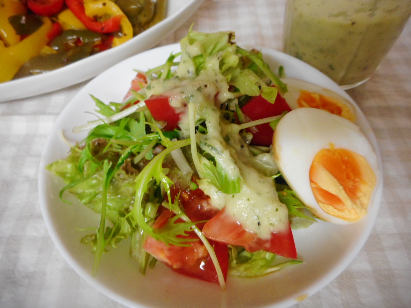 水菜とトマトのサラダ　玉ねぎシソドレッシング
