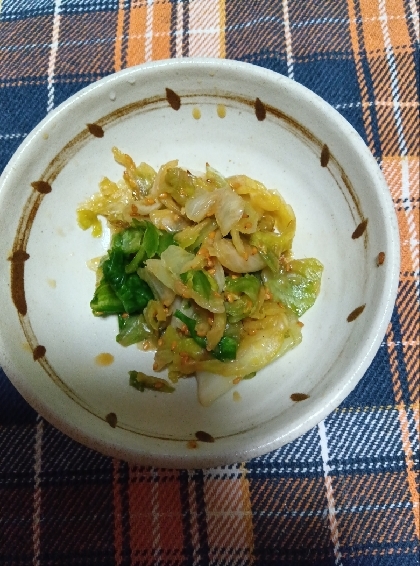 大人味♡包丁不要♡簡単♡レタスのわさび風味サラダ