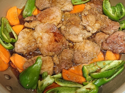 にんじんとピーマン入り豚丼