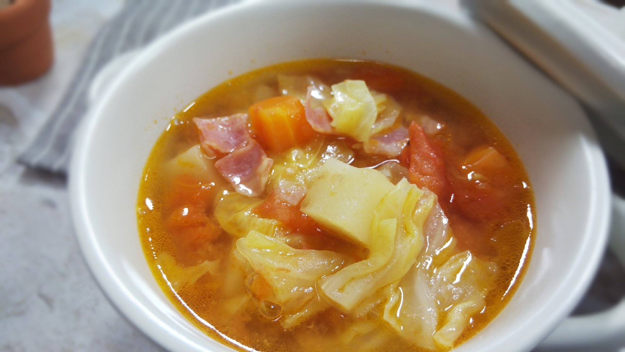 野菜スープ*フレッシュトマトで無水 電気圧力鍋3分