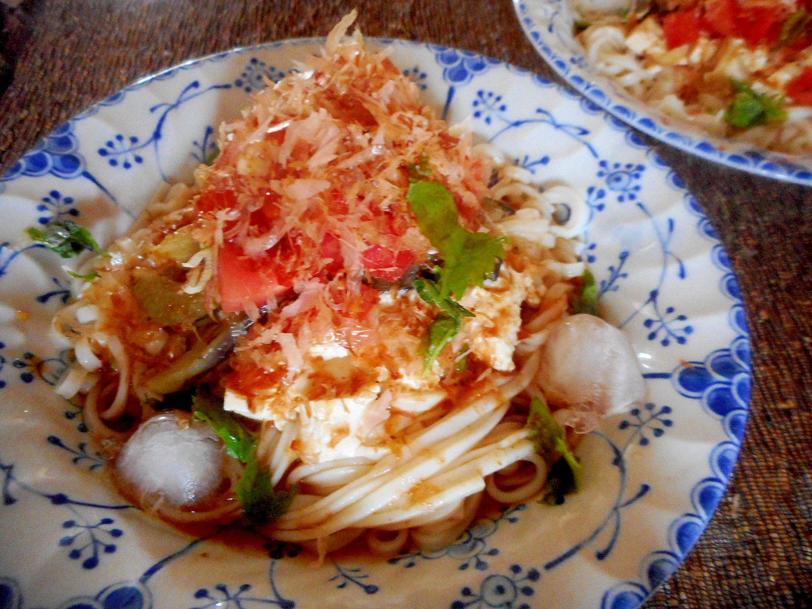 豆腐とナスとトマトの冷やしうどん