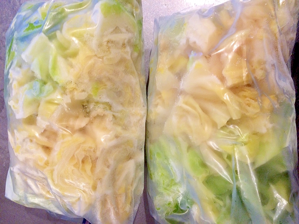 キャベツの冷凍保存方法 焼きそば炒め物みそ汁に レシピ 作り方 By Maas 楽天レシピ キャベツの冷凍保存方法 焼きそば炒め物みそ汁に レシピ 作り方 By Maas 楽天レシピ