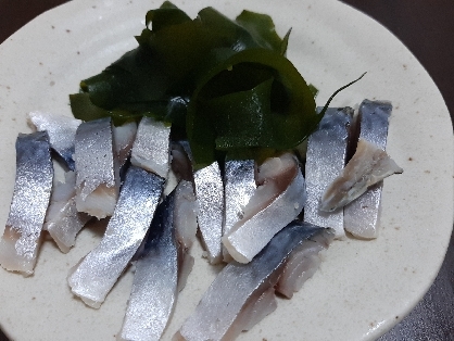 釣った鯖でシメサバ(きずし)