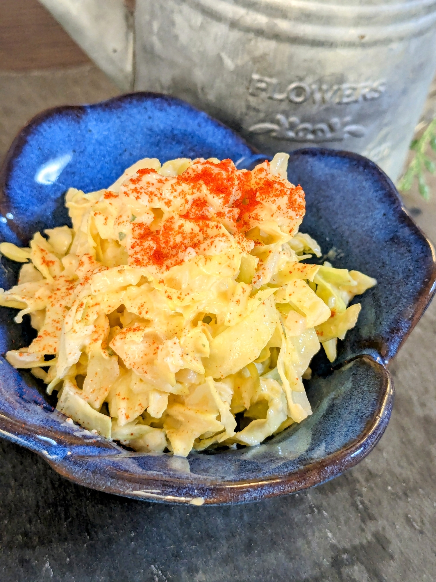 パンに挟んでも！〜いつもと違うキャベツのサラダ〜