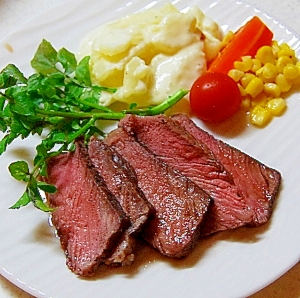 アイラップで簡単ローストビーフ レシピ 作り方 By Laon 楽天レシピ アイラップで簡単ローストビーフ レシピ 作り方 By Laon 楽天レシピ