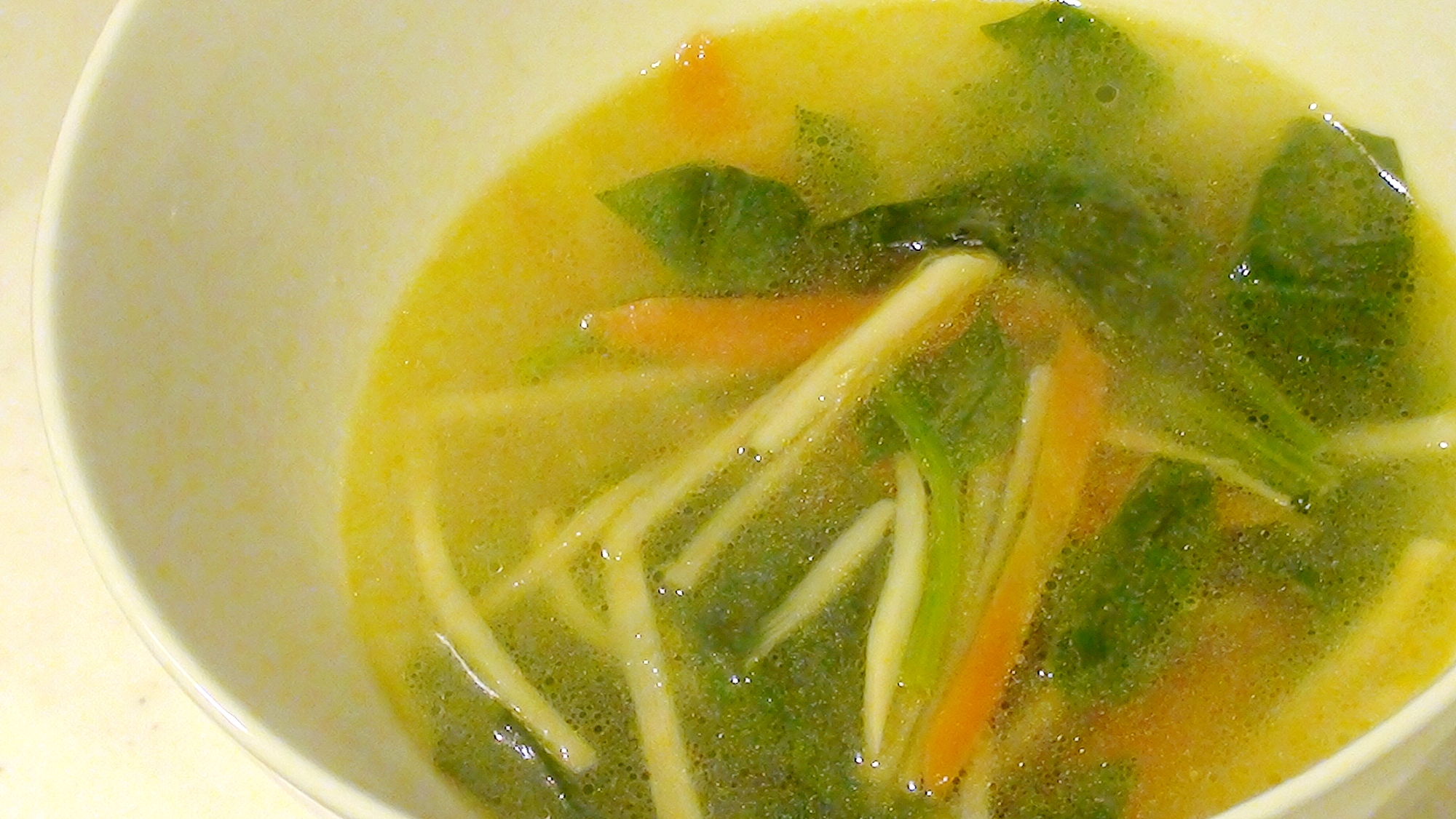 ほうれん草の中華スープ
