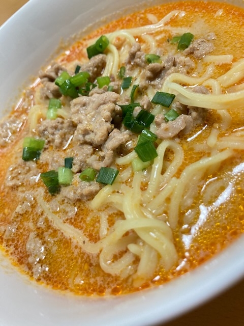 お店の味♪麻婆豆腐の素で作る坦々麺☺︎