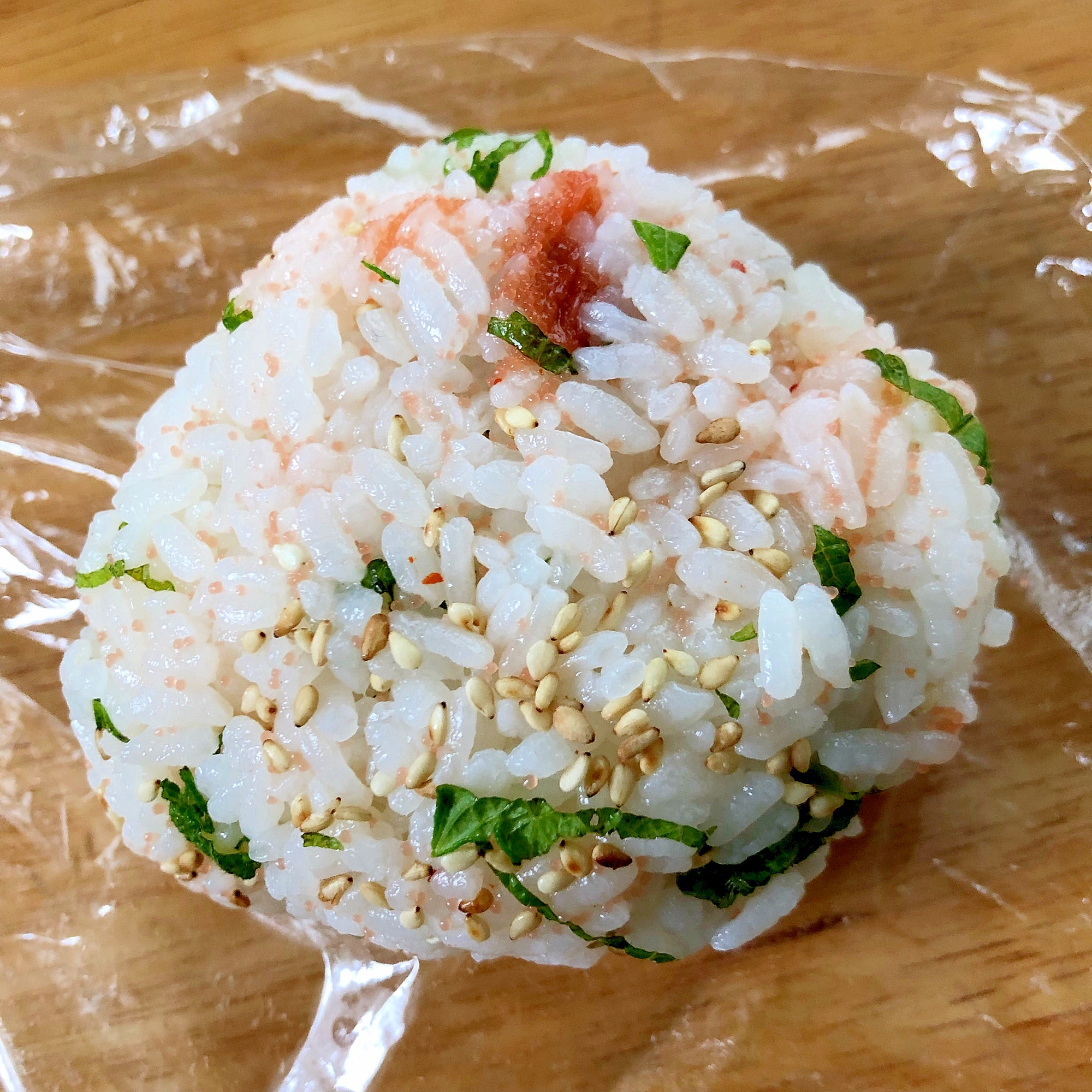 梅と大葉のおにぎり レシピ 作り方 By さくらぐみ 楽天レシピ 梅と大葉のおにぎり レシピ 作り方 By さくらぐみ 楽天レシピ