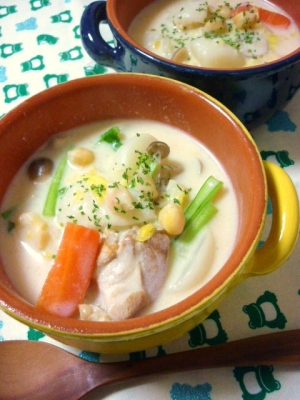 ひよこ豆と野菜、鶏肉☆具だくさんのミルクスープ